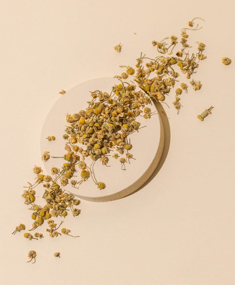 organic chamomile flowers - Makesy