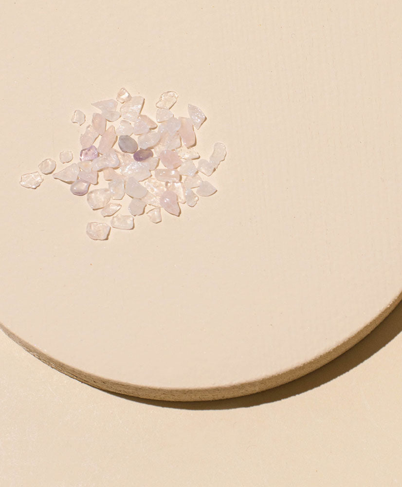 rose quartz mini chips - Makesy