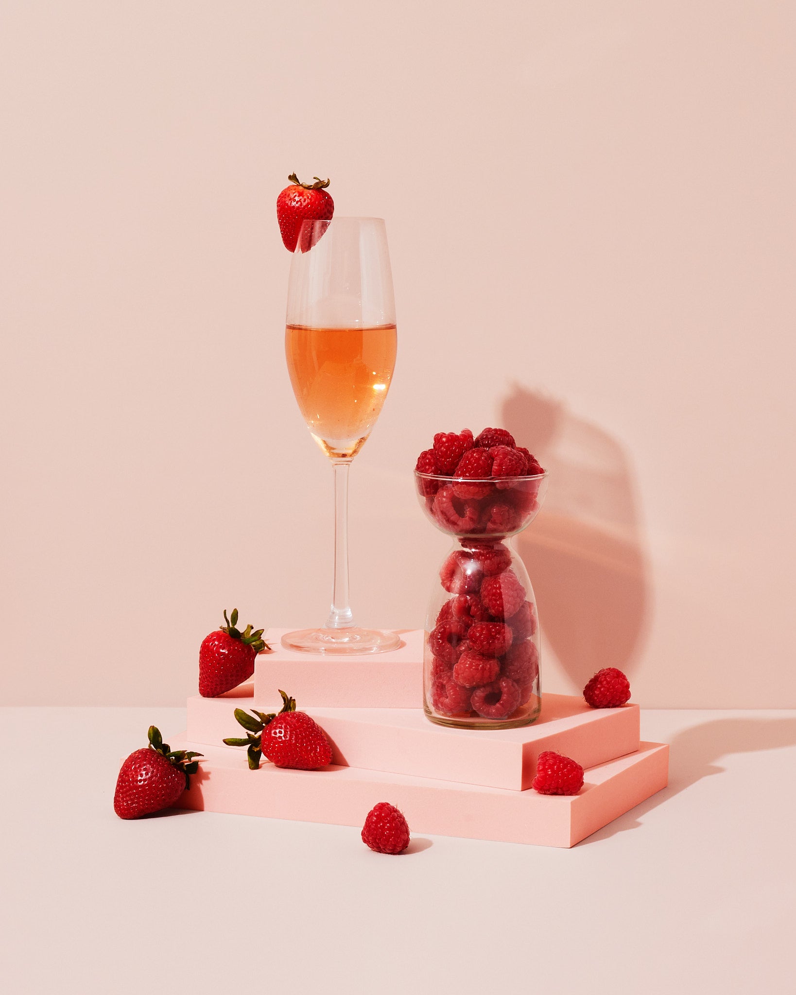 pink bubbly rosé flavor - Makesy