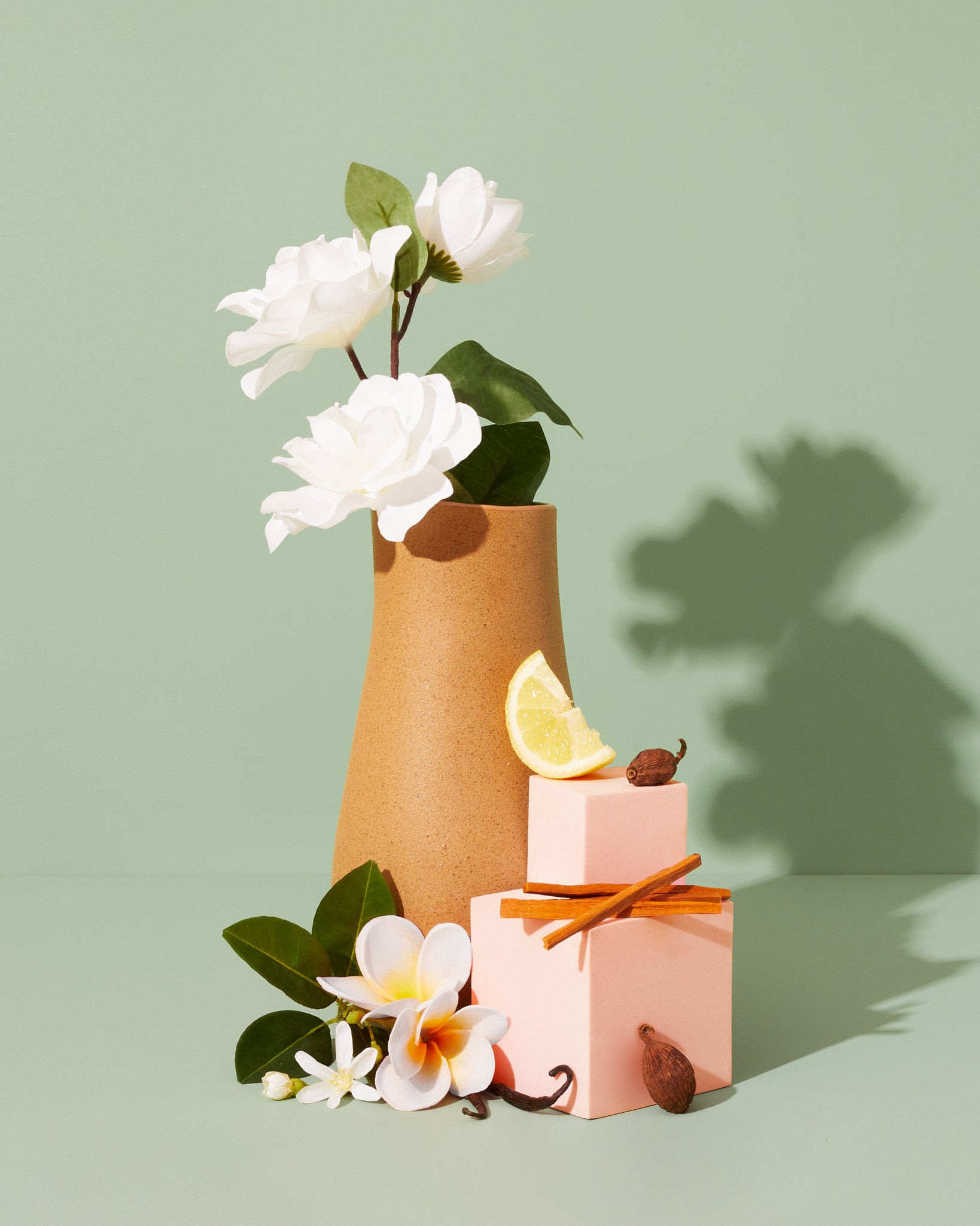 tiare petals & spiced sandalwood - Makesy