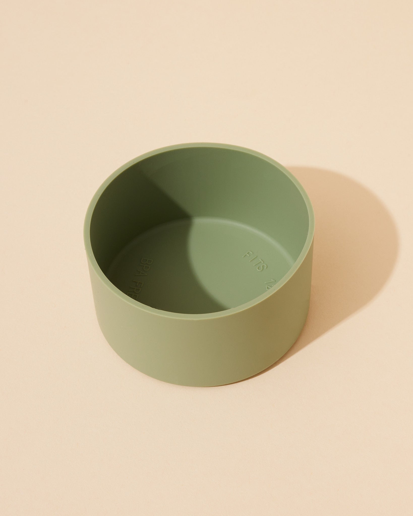 http://makesy.com/cdn/shop/products/homecare_siliconebottlesleeve_green_main.jpg?v=1652114279&width=2048