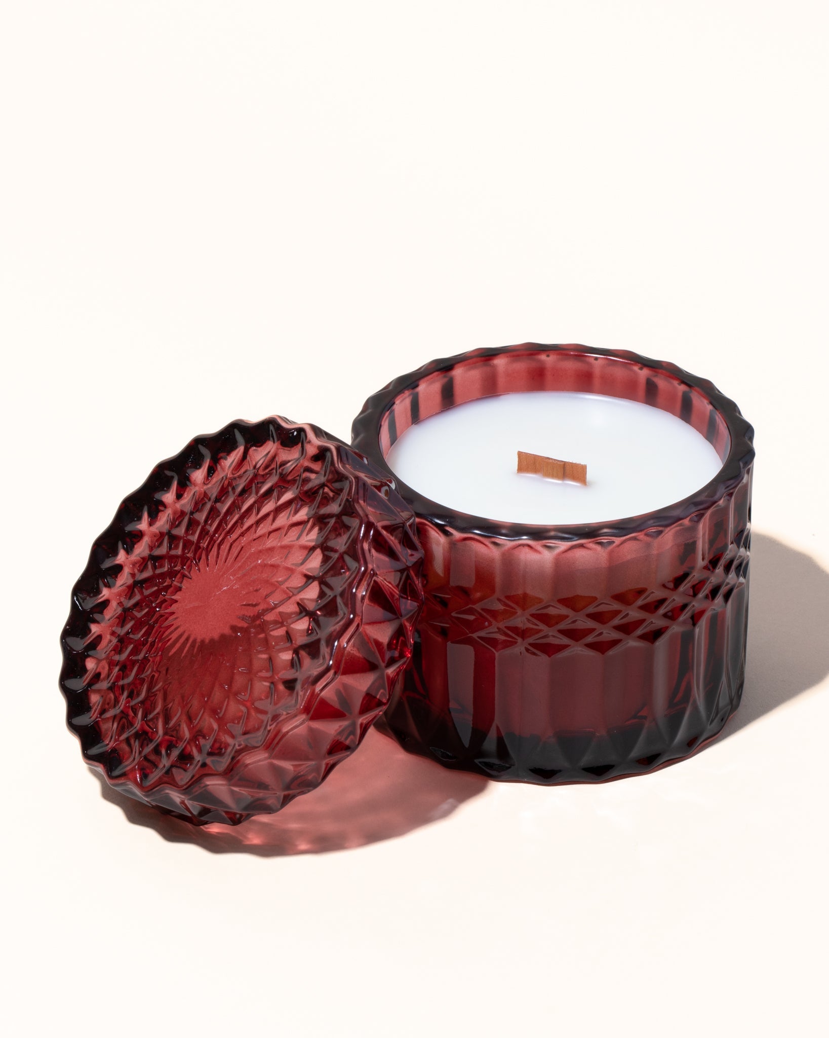 7oz posh vessel & lid- translucent garnet - the stash